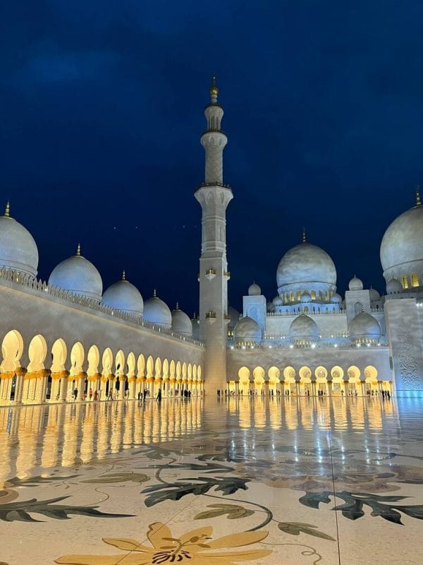 abu dhabi grand mosque tour