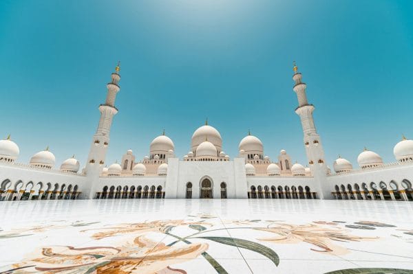 abu dhabi grand mosque tour