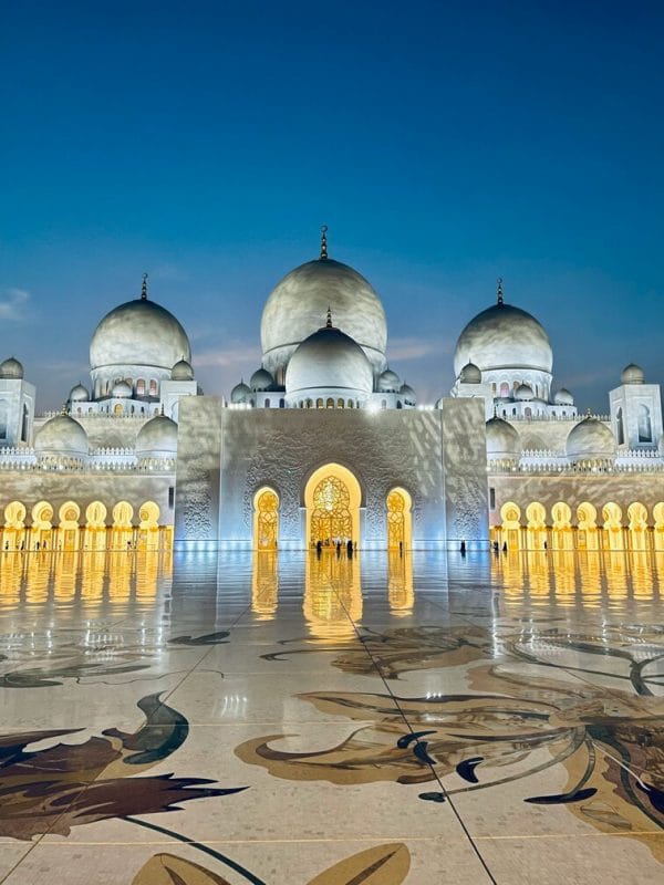 abu dhabi grand mosque tour