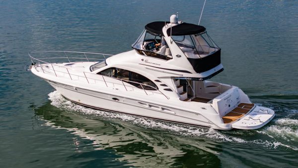 private luxury yacht – 42ft sea ray