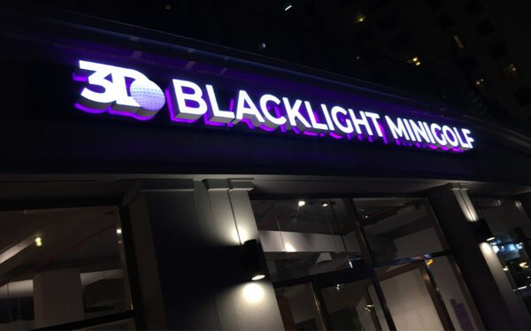 3d blacklight minigolf dubai