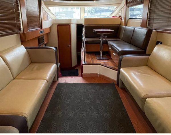 private luxury yacht – 42ft sea ray