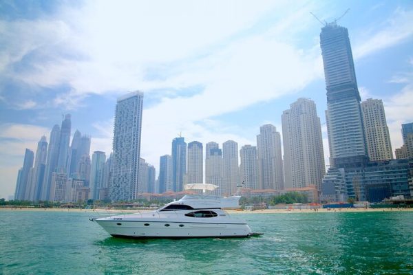 dubai marina yacht tour