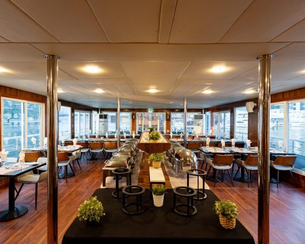 five star sea lounge dubai marina