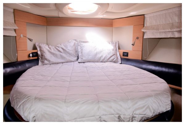 private azimut luxury yacht – 43ft