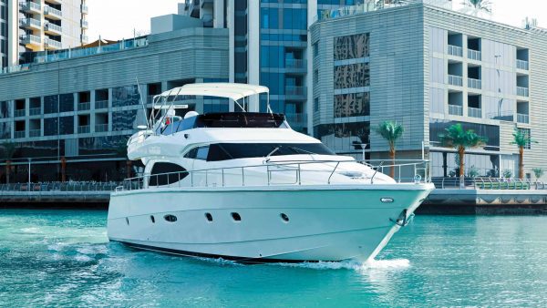 private luxury yacht – 64ft dominator