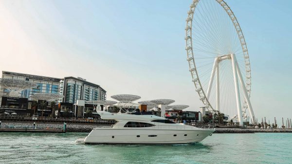 private luxury yacht – 64ft dominator