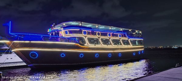 standard dhow cruise dubai canal