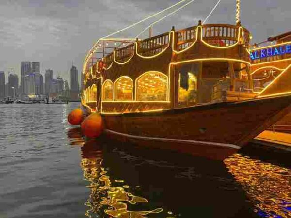 standard dhow cruise – dubai marina