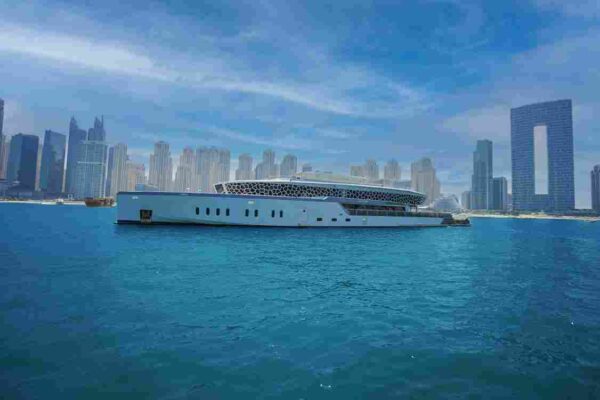 five star mega yacht dubai marina 