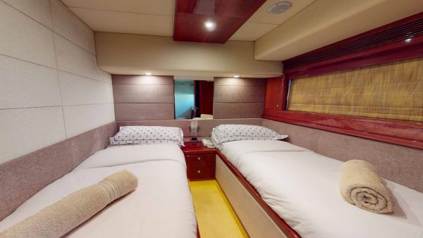 private luxury yacht – 88ft majesty