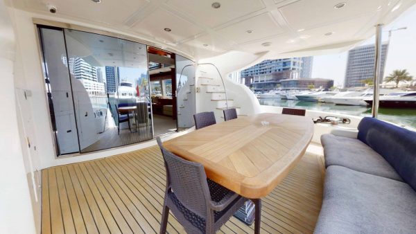 private luxury yacht – 88ft majesty