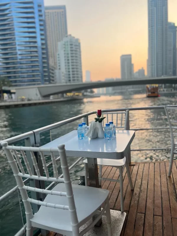 vip dhow cruise dubai marina pe