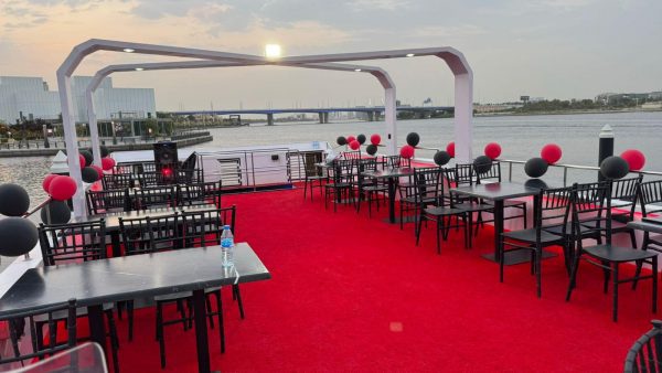 white yacht luxury premium – dubai canal 