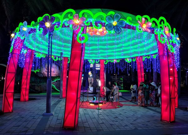 dubai garden glow