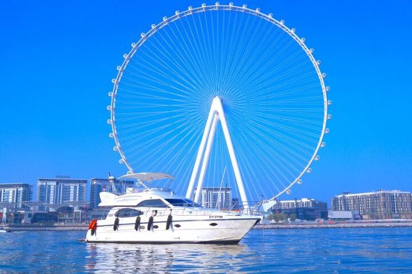 dubai marina yacht tour