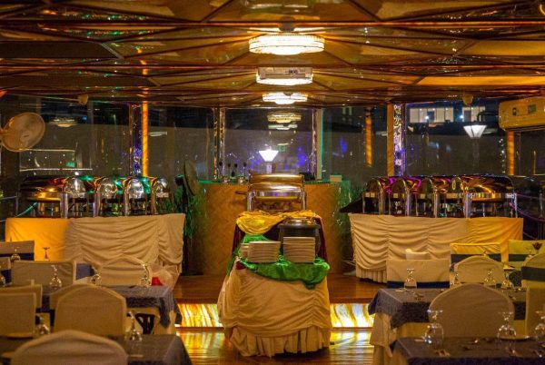 Wooden Glass Cruise - Dubai Marina - Image 2