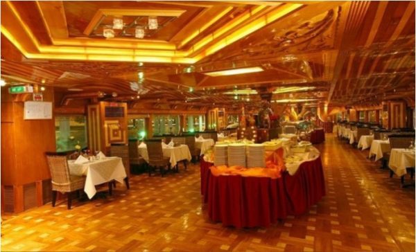 rustar dhow cruise dubai creek