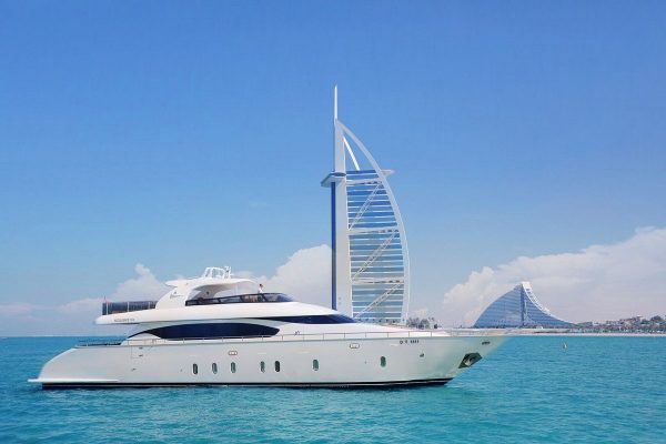 dubai marina yacht tour
