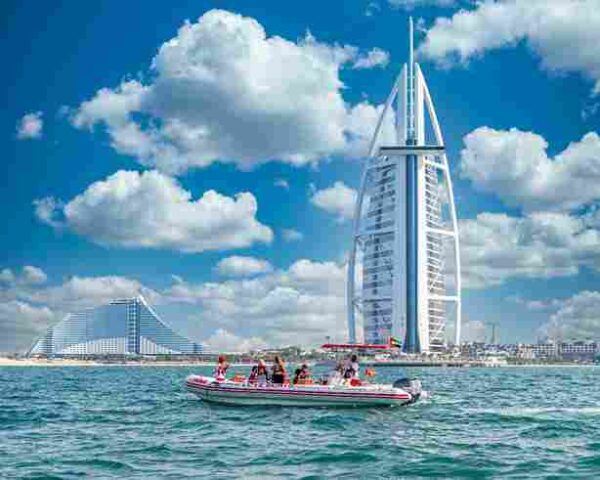 love boat dubai – 75 minutes sic tour