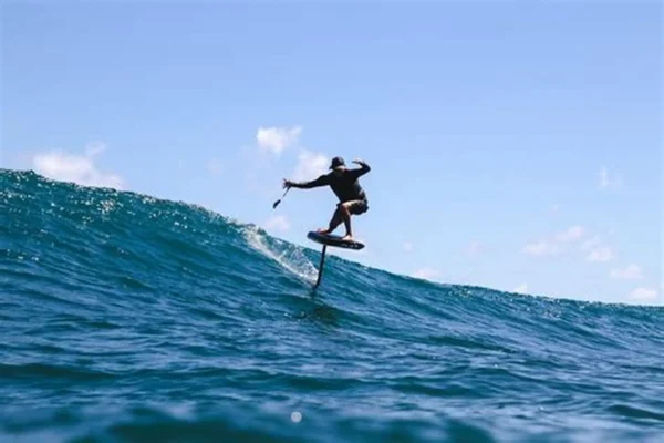 surf high experience in dubai – wake surfing (copy)