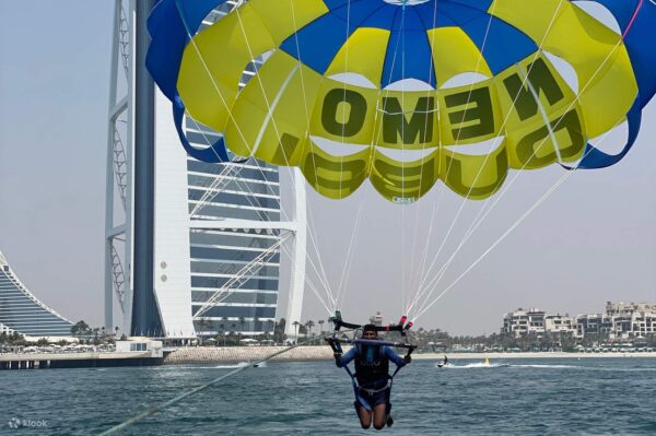 dubai parasailing single 15 minutes
